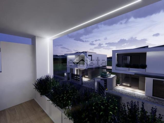 Case e ville in vendita di 140 m² in Via Santo Stefano, 43