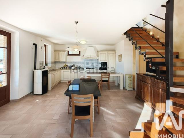 Case e ville in vendita di 140 m² in Strada Santa Caterina, 2231