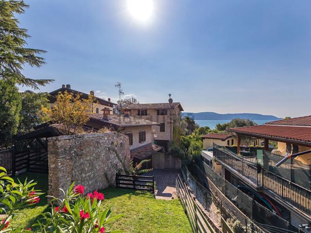 Case e ville in vendita di 140 m²