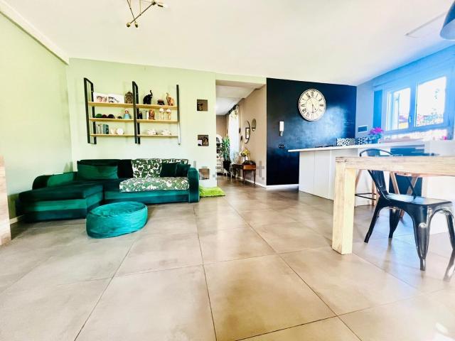 Case e ville in vendita di 140 m² in Via Ludovico Ariosto