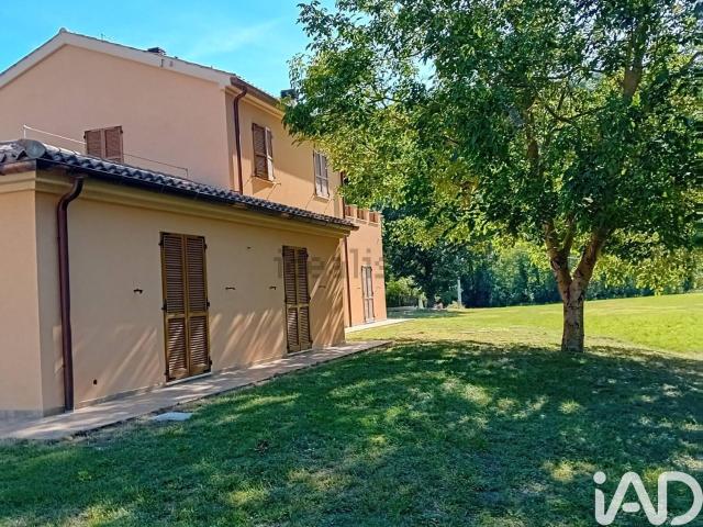 Case e ville in vendita di 295 m² in Via Valnerina, 72