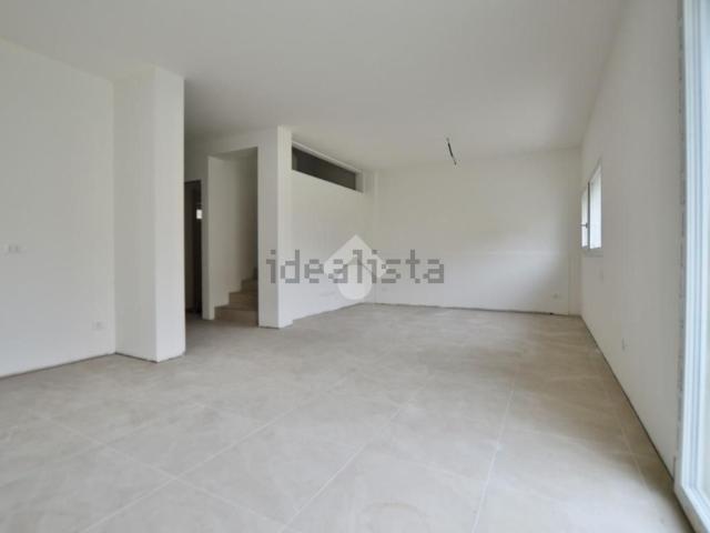 Case e ville in vendita di 140 m² in Via Vittoria