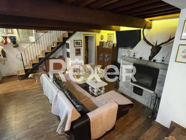 Case e ville in vendita di 140 m² in Viale Francesco Coselschi