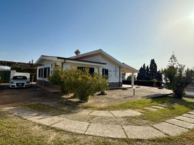 Case e ville in vendita di 140 m² in Contrada Le Querce