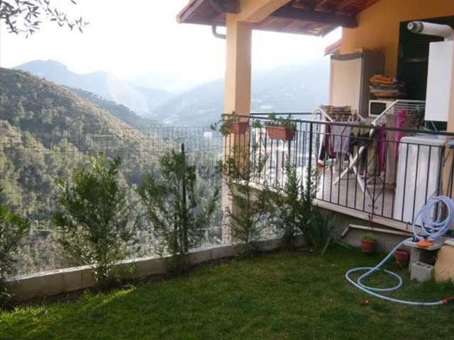 Case e ville in vendita di 140 m² in Frazione Verrandi