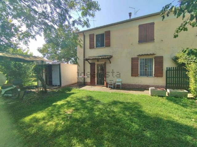 Case e ville in vendita di 140 m² in Strada Argine Vecchio