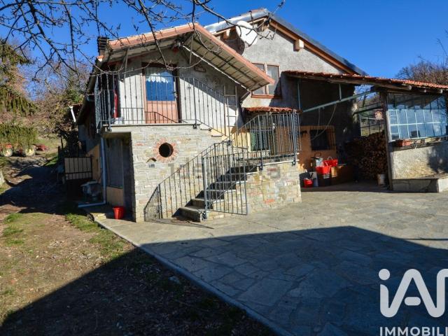 Case e ville in vendita di 140 m² in Strada Sant&apos Anna
