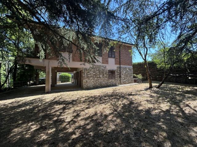 Case e ville in vendita di 140 m² in Strada Statale 317
