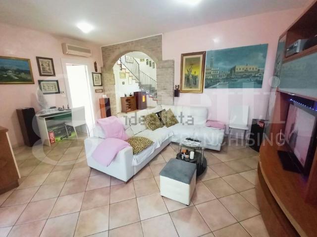Case e ville in vendita di 140 m² in Strada Statale Romea