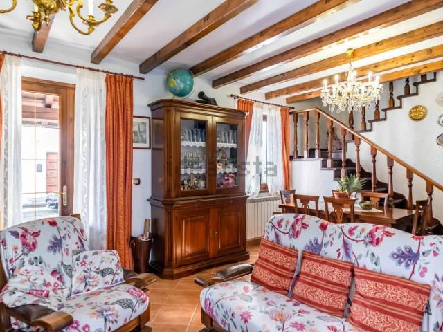Case e ville in vendita di 141 m² in Via Campacci