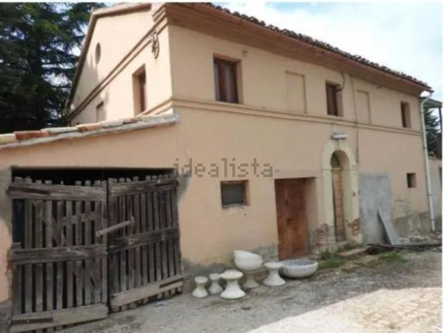 Case e ville in vendita di 141 m² in Via Imbrecciata