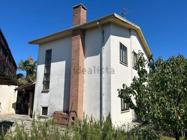 Case e ville in vendita di 141 m² in Via Latisana