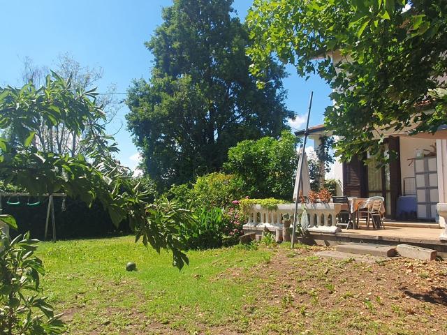 Case e ville in vendita di 141 m² in Via Mairana, 4