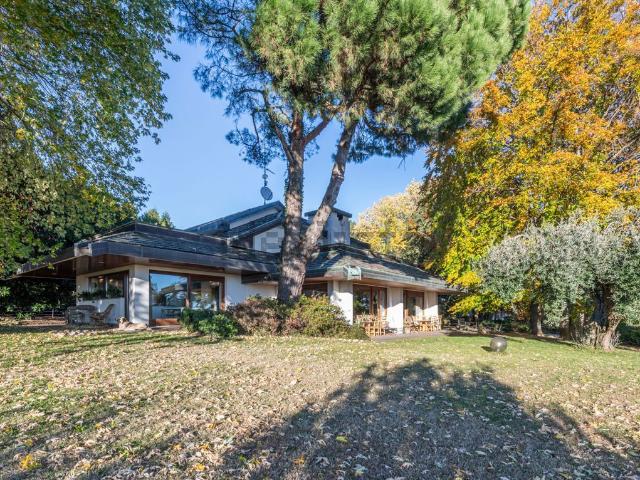 Case e ville in vendita di 1428 m² in Via Lieto Colle, 4