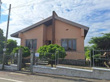 Case e ville in vendita di 142 m² in Via Fratelli Bandiera, 28