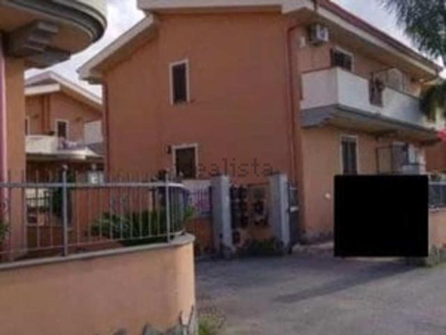 Case e ville in vendita di 142 m² in Via Pezza del Pioppo, 28