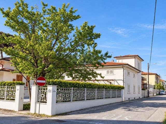 Case e ville in vendita di 143 m²