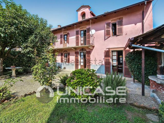 Case e ville in vendita di 143 m² in Via Assietta, 9