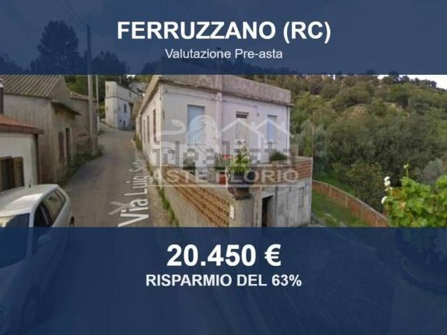 Case e ville in vendita di 143 m² in Via Luigi Settembrini, 18