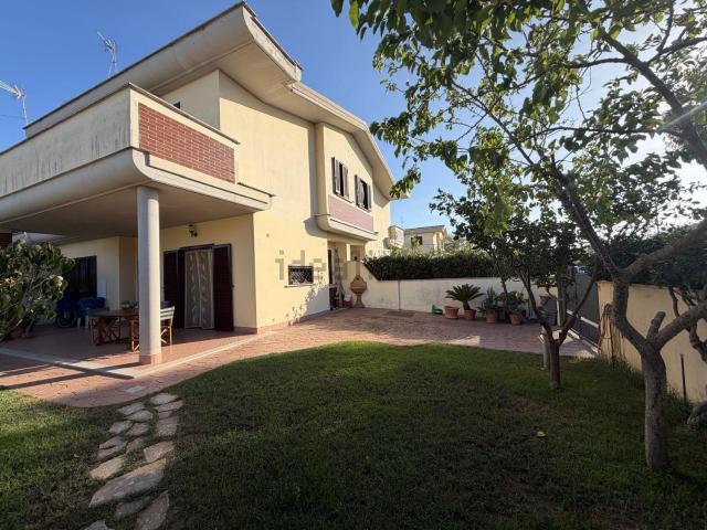 Case e ville in vendita di 143 m² in Via Miglioramento, 97