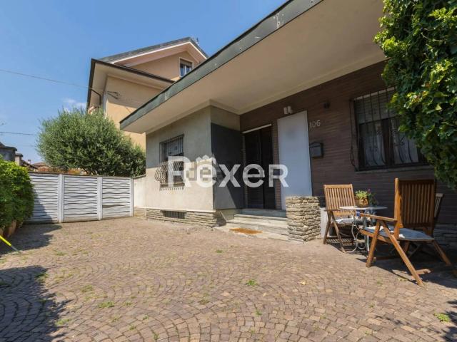 Case e ville in vendita di 143 m² in Via Roma, 106