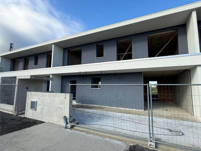 Case e ville in vendita di 143 m² in Viale San Marco, 11