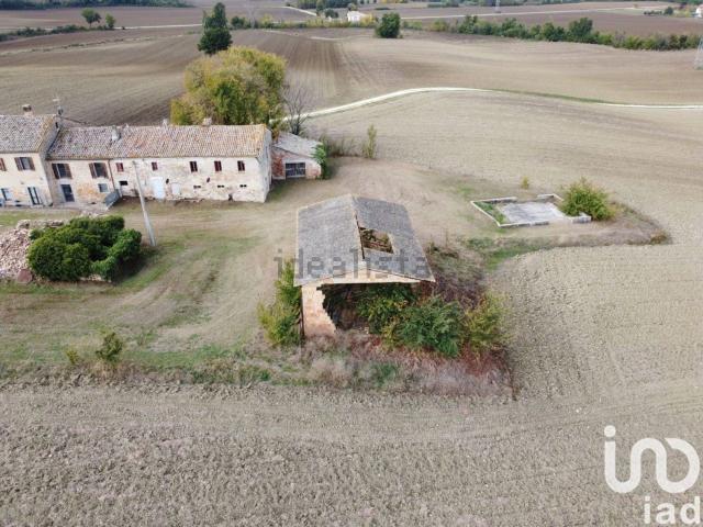 Case e ville in vendita di 144 m² in Via Avolante, 7