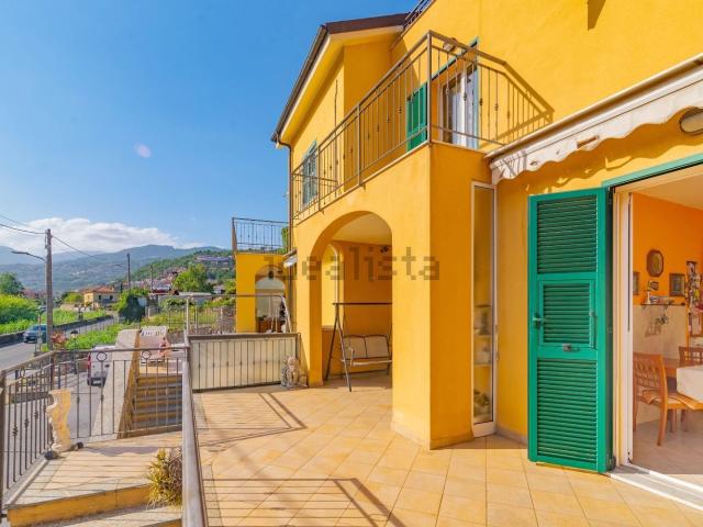 Villetta a schiera in vendita di 144 m² in Via N. Rembado, 149