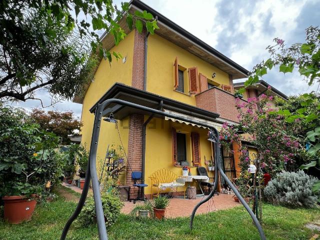 Case e ville in vendita di 144 m² in Via Tripoli, 10