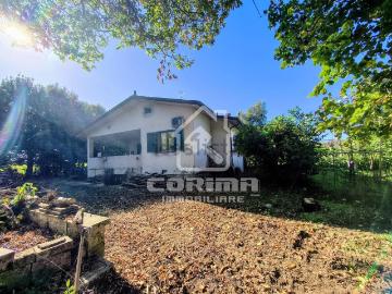 Case e ville in vendita di 144 m² in Contrada Colle Pastora