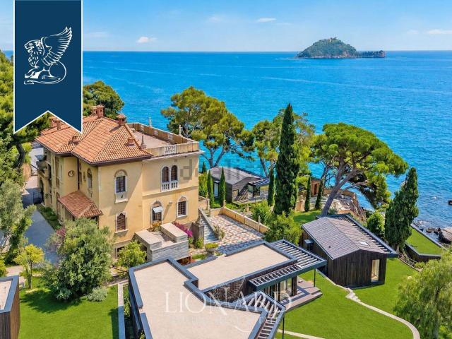 Case e ville in vendita di 1450 m²
