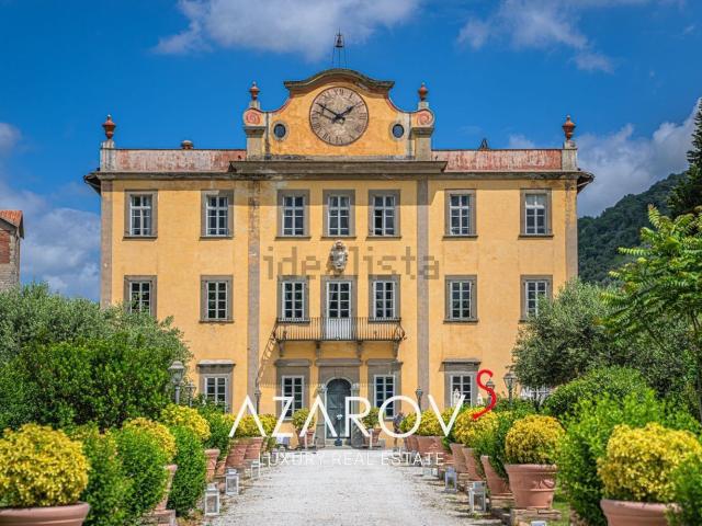 Case e ville in vendita di 1450 m² in Via della Stazione Rigoli