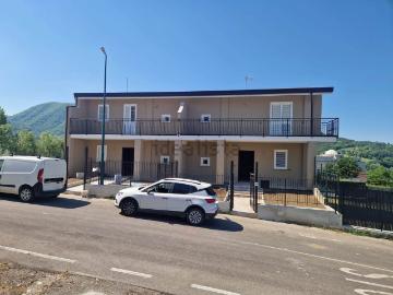 Case e ville in vendita di 145 m²