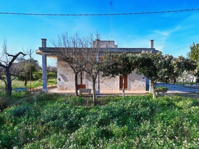 Case e ville in vendita di 145 m² in Via Grotte, 175