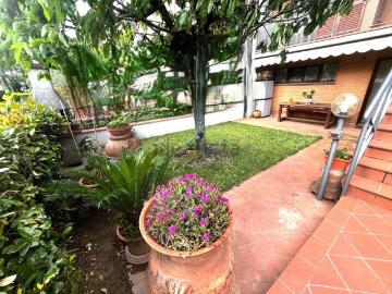 Case e ville in vendita di 145 m² in Via Maleloggia