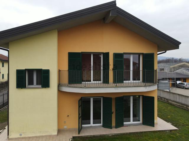 Case e ville in vendita di 145 m² in Via Melchiorre Deandreis