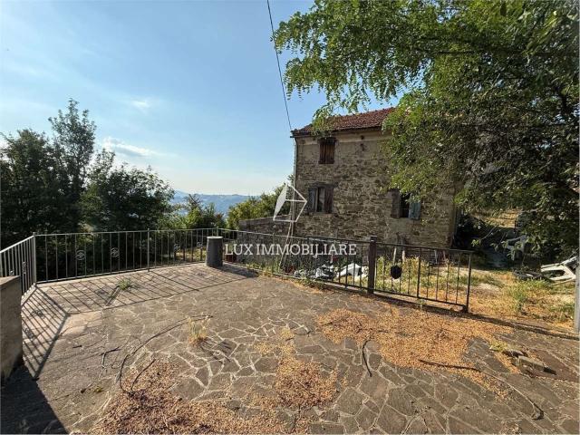 Case e ville in vendita di 145 m² in Via Palloncino tia