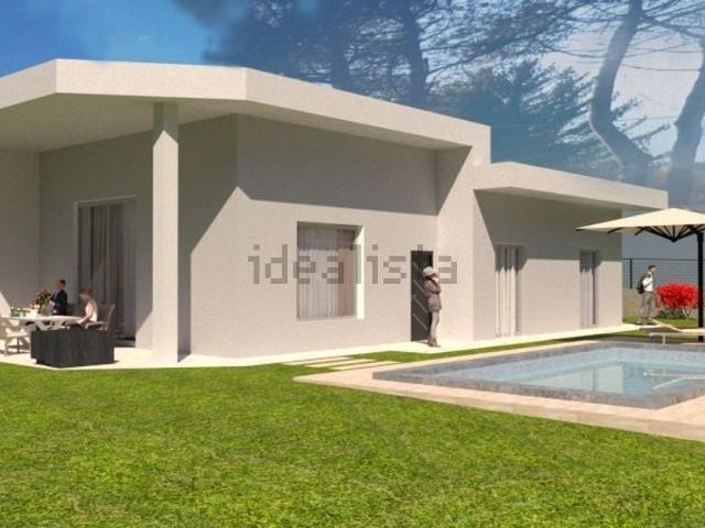 Case e ville in vendita di 145 m² in Via Perlino