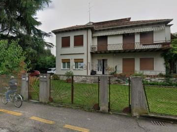 Case e ville in vendita di 145 m² in Via Terraglio