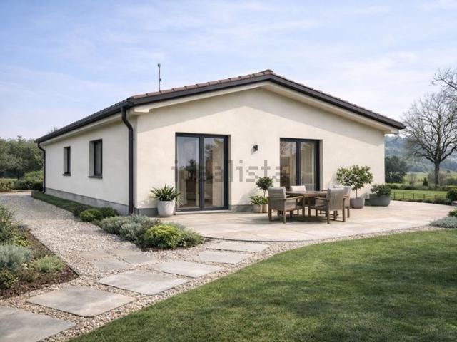 Case e ville in vendita di 145 m² in Via Treves