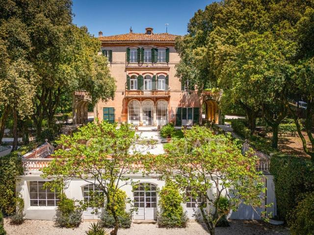 Case e ville in vendita di 1462 m² in Via delle Ghiande