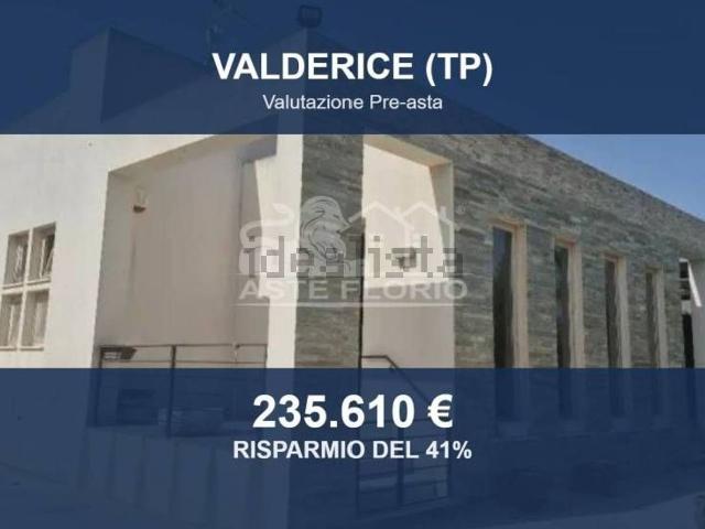 Case e ville in vendita di 146 m² in Via Cupido, 23