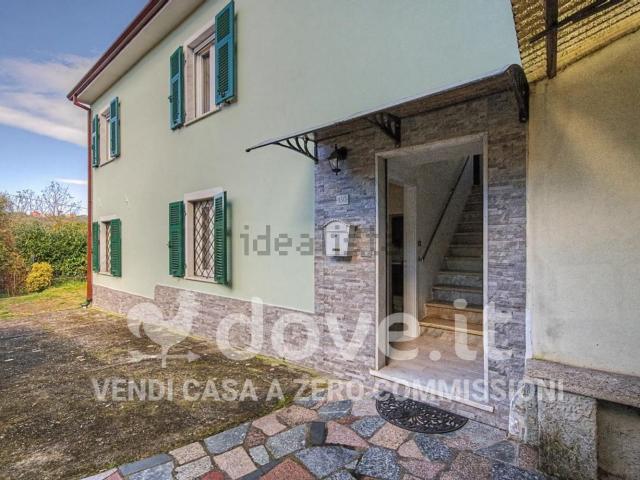 Case e ville in vendita di 146 m² in Via Aurelia lato Pisa, 150