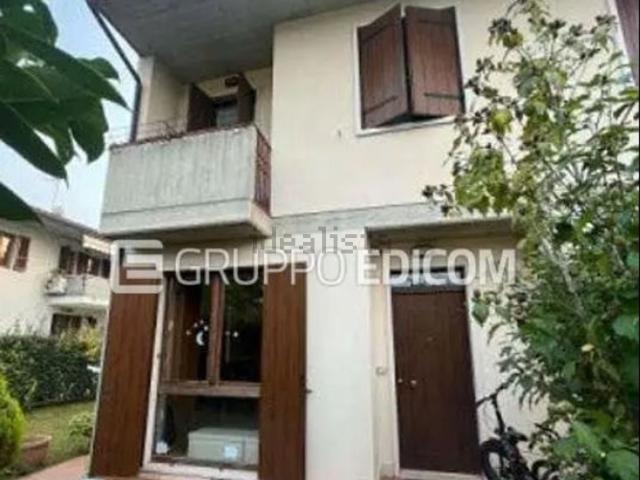 Case e ville in vendita di 146 m² in Via San Caterina da Siena