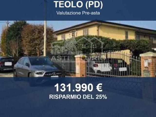 Case e ville in vendita di 146 m² in Via San Daniele, 55