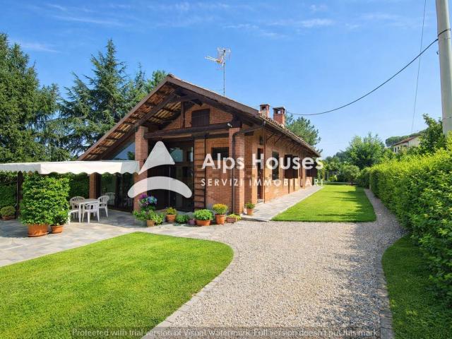 Case e ville in vendita di 146 m² in Strada Serre