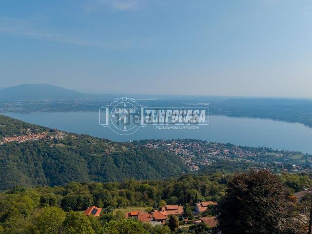 Case e ville in vendita di 147 m² in Via San Salvatore, 20