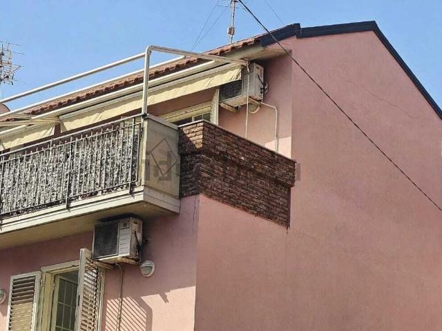 Case e ville in vendita di 147 m² in Via Sciarelli, 48