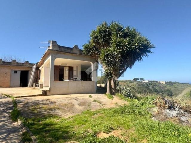 Case e ville in vendita di 147 m² in Contrada Settepani