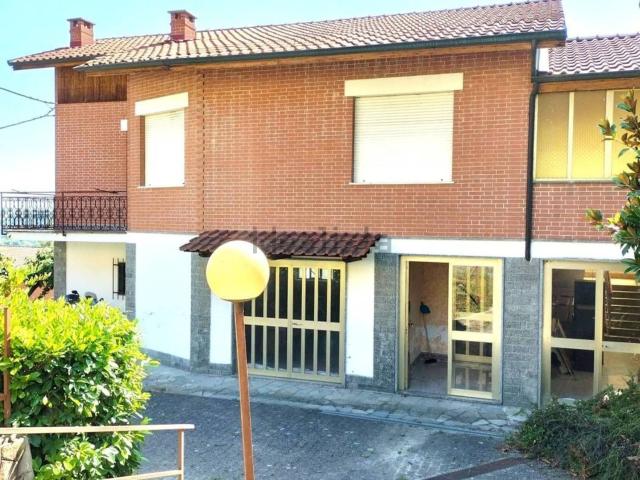 Case e ville in vendita di 147 m² in Strada San Dionigi